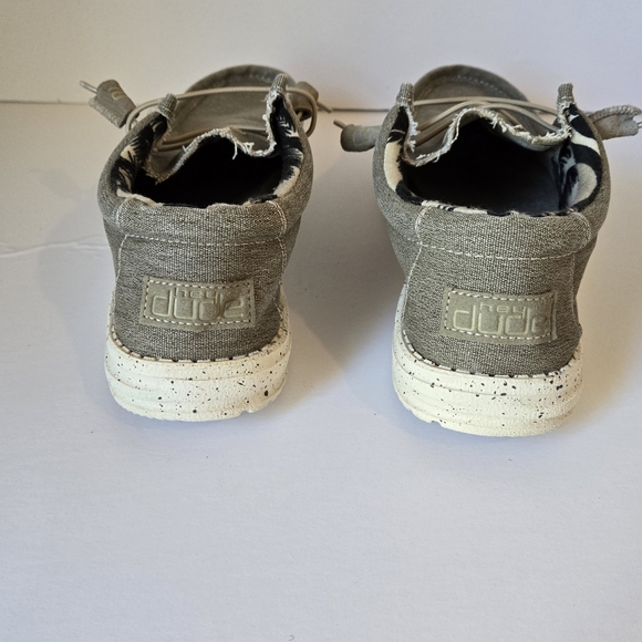 Hey Dude Beige, Comfortable Loafers Size 8 - Picture 5 of 7